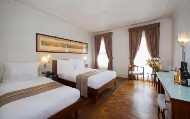 Taxim Lounge Hotel - photo 4