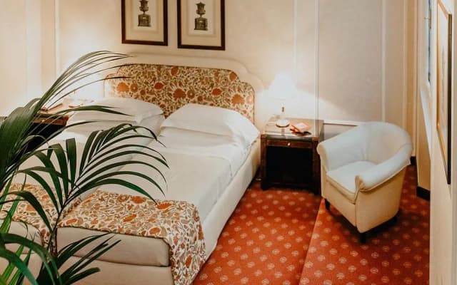 Hotel De La Ville - photo 3