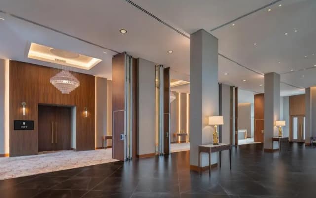 The WB Abu Dhabi, Curio Collection by Hilton Hotel - photo 2