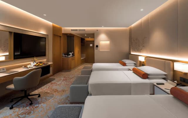 Makkah Hotel - photo 1