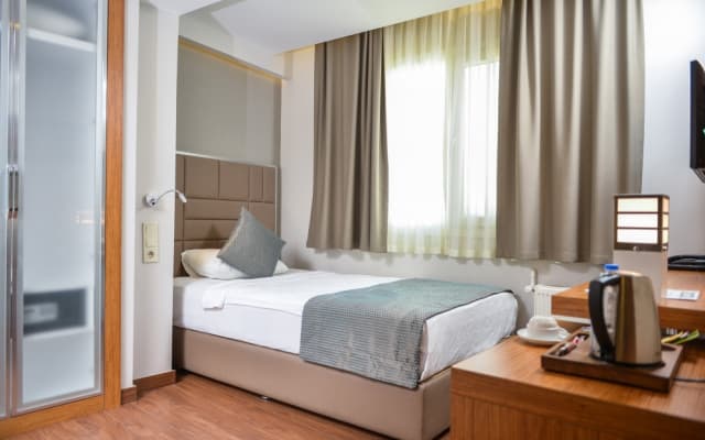 Hakcan Hotel - photo 2