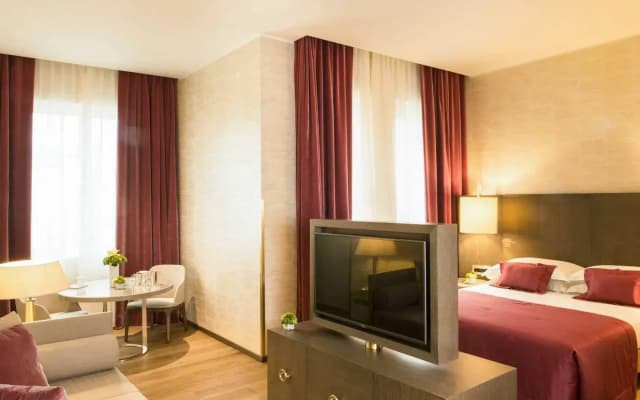 Rosa Grand Hotel - photo 2