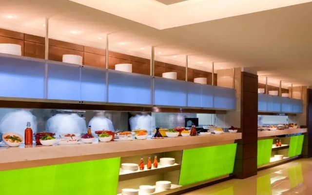 Hotel Traders Hotel, Qaryat Al Beri - photo 3