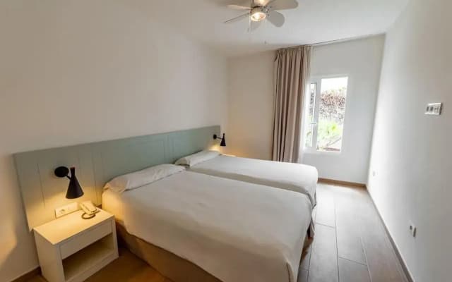 Los Olivos Beach Resort - photo 2