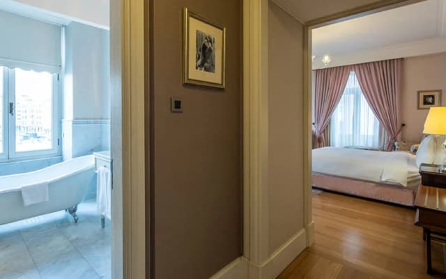 Pera Palace Hotel - photo 2