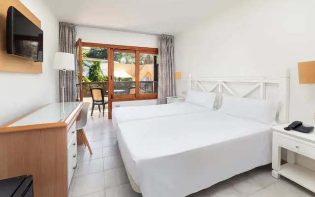 Radisson Resort & Residences Tenerife - Adults Only - photo 2