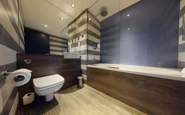 Village Hotel Edinburgh - photo 2