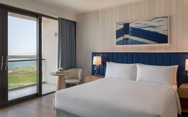Hotel Crowne Plaza Abu Dhabi Yas Island by IHG - photo 1