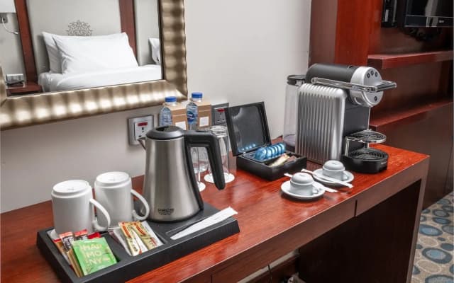 Al Aqeeq Madinah Hotel - photo 3