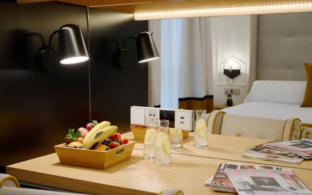 The Hotel Regina - photo 2