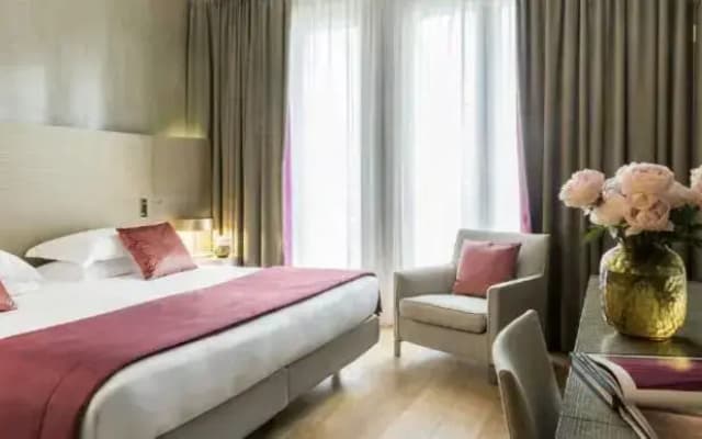Rosa Grand Hotel - photo 2