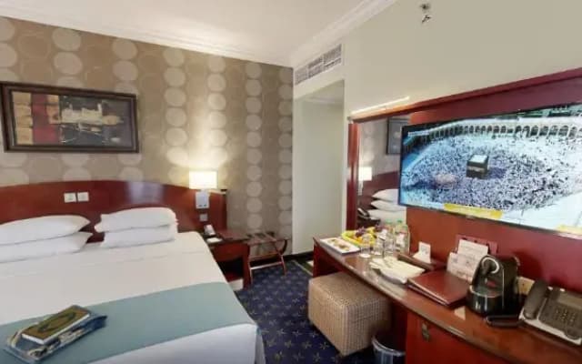Leader Al Muna Kareem Hotel - photo 1