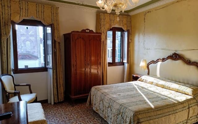Hotel Scandinavia - photo 1