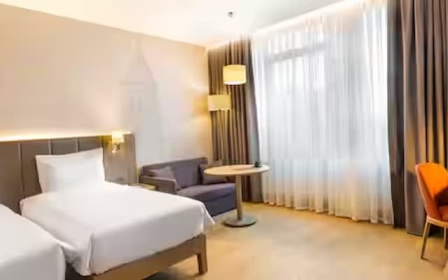Radisson Hotel Istanbul Harbiye - photo 3