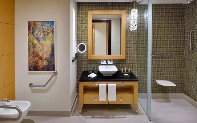 Marriott Hotel Al Jaddaf, Dubai - photo 4