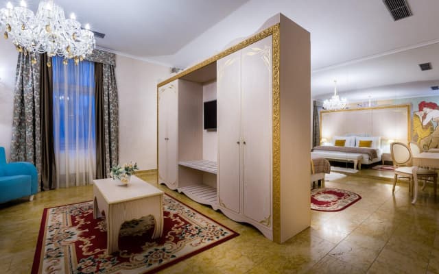 Hotel Caruso Old Town Prague - photo 3