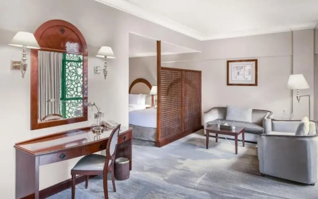 Madinah Hilton - photo 3