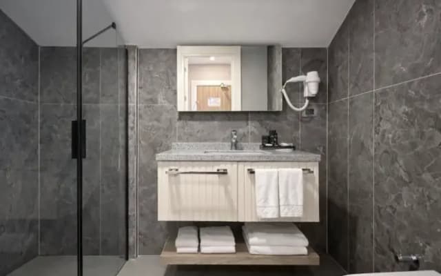 Livinton Hotel - photo 17