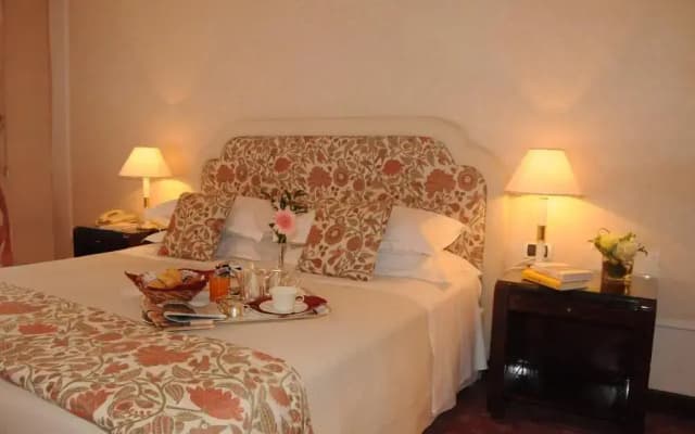 Hotel De La Ville - photo 8