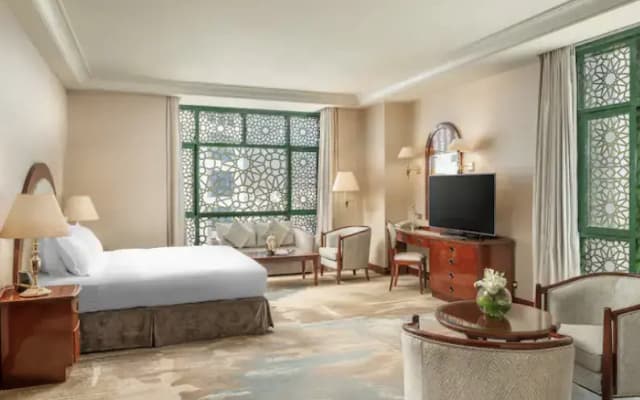 Madinah Hilton - photo 1