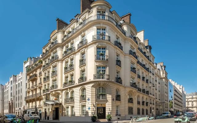 Hôtel Elysia by Inwood Hotels - photo 1