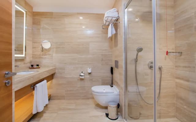 Mia City Hotel - photo 4