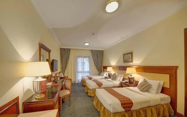 Elaf Taiba Hotel - photo 1