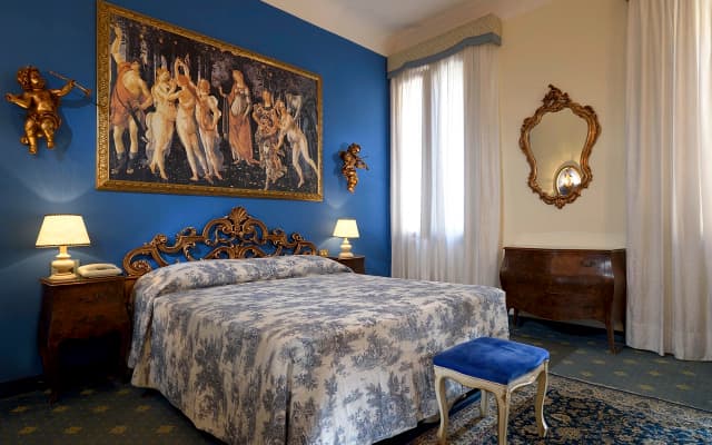 Amadeus Hotel - photo 1