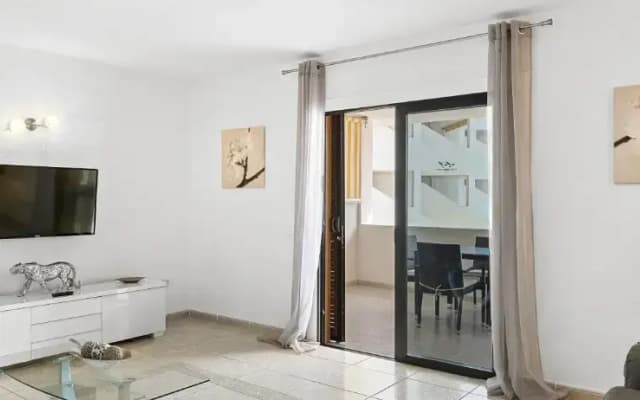 Paloma Beach Apartments - photo 27