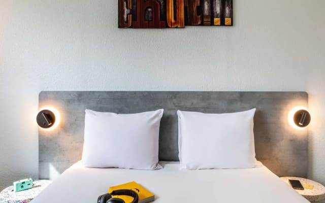 ibis budget Paris Porte de Montreuil - photo 1