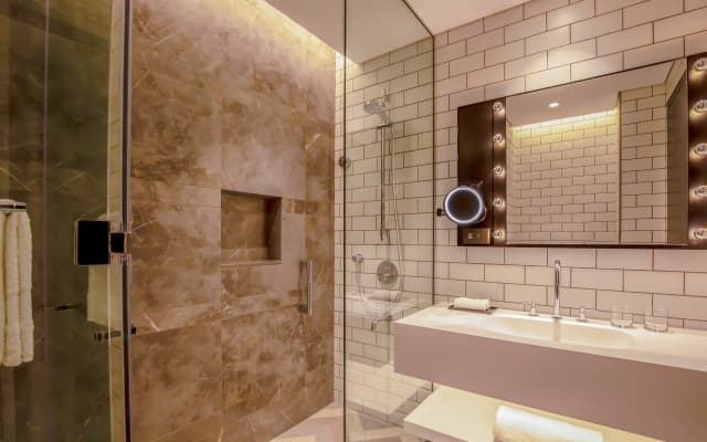 The WB Abu Dhabi, Curio Collection by Hilton Hotel - photo 5