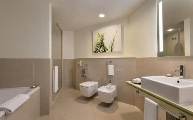 Hotel Traders Hotel, Qaryat Al Beri - photo 9