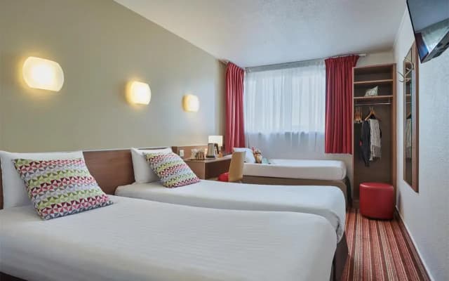 Campanile Paris 12 — Bercy Village - photo 1