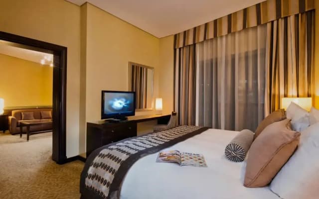 TIME Oak Hotel & Suites - photo 2