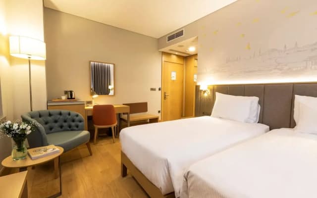 Radisson Hotel Istanbul Harbiye - photo 1
