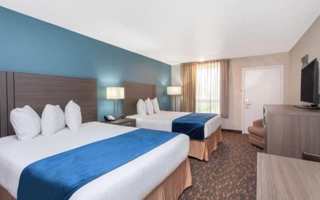 Grand Hotel Orlando at Universal Blvd - Shuttle to Theme Parks - photo 1