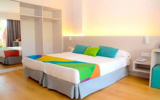 Paradise Park Fun Lifestyle Hotel - photo 5