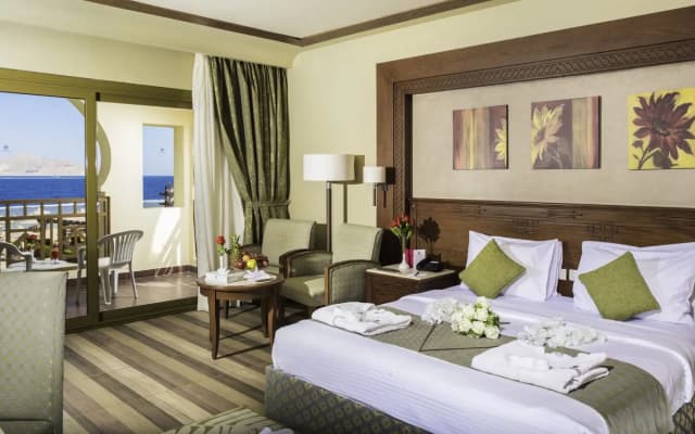 Charmillion Club Resort - photo 3
