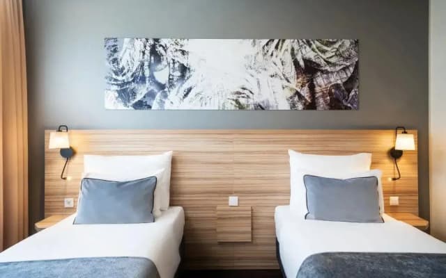 Leonardo Hotel Vienna Hauptbahnhof - photo 2