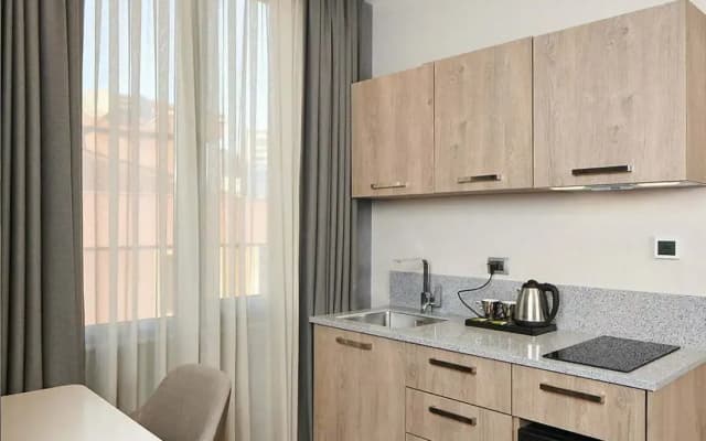 Livinton Hotel - photo 2