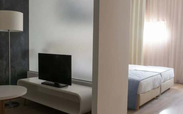 Porto Coliseum Hotel - photo 2