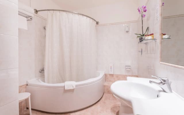 Hotel Galileo - photo 5