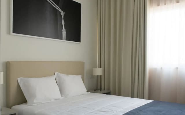Porto Coliseum Hotel - photo 1