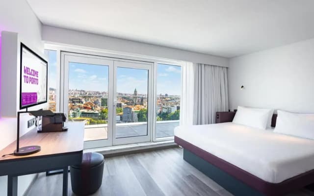 YOTEL Porto - photo 5