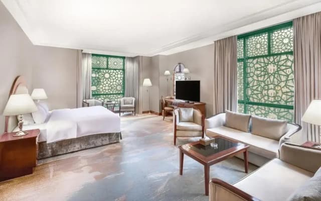 Madinah Hilton - photo 1