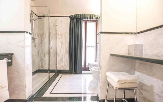 Golden Tower Hotel & Spa - photo 5