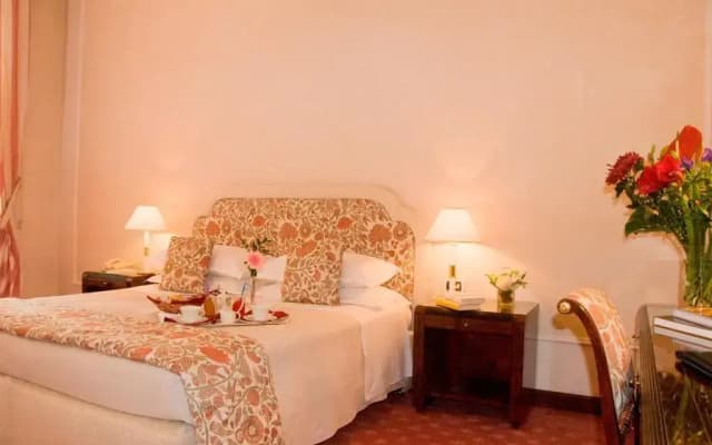 Hotel De La Ville - photo 6