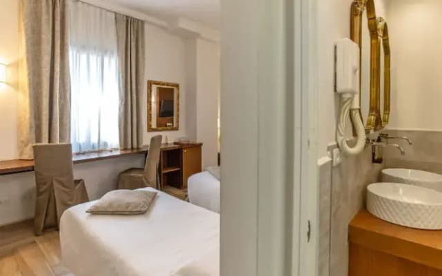 Hotel Machiavelli Palace - photo 2