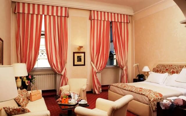 Hotel De La Ville - photo 5
