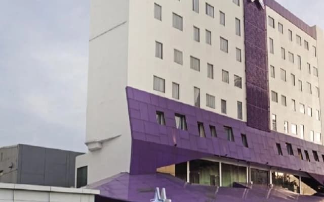 Fame Hotel Gading Serpong - photo 1